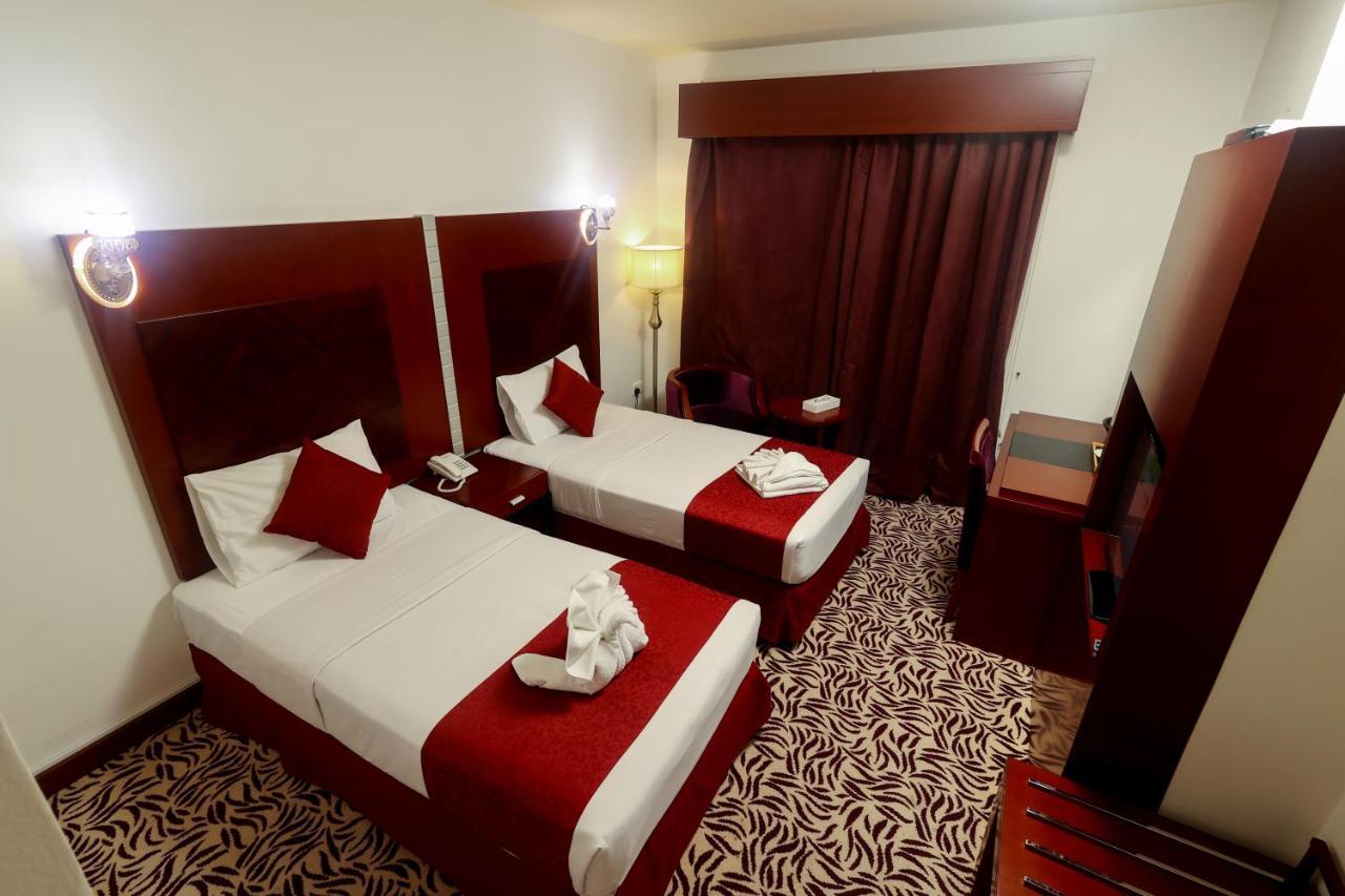 Mra Grand Hotel Dubai Ngoại thất bức ảnh